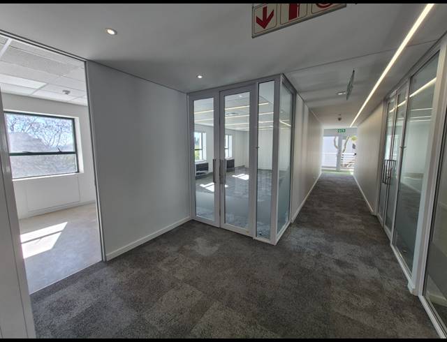 666M² OFFICE TO LET IN WOODMEAD
